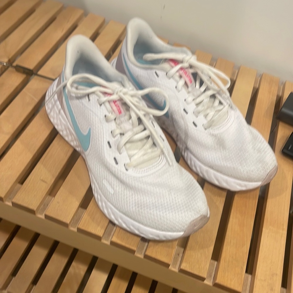 Nike size 7 running